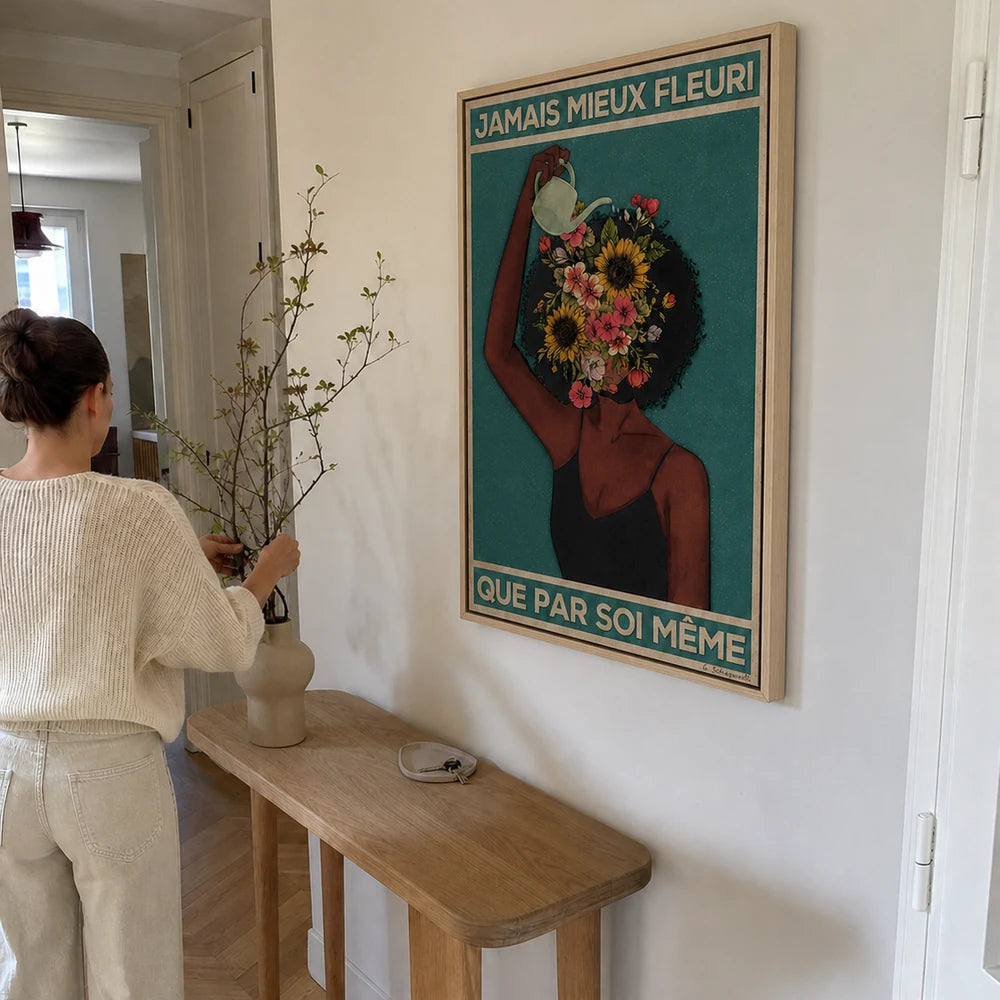 Mise en scène d’une entrée contemporaine avec la toile Jamais mieux fleuri que par soi-même