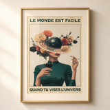 Mockup van het doek « De wereld is gemakkelijk wanneer je op het universum mikt — Floral » — testvoorbeeld