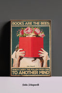 Los libros son las abejas que llevan el polen de una mente a otra 