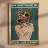 No mirrors I see life in bloom I 