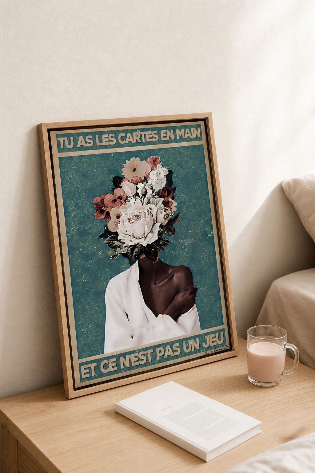 « Tu as les cartes en main et ce n'est pas un jeu » — Art Print encadré, mise en situation 1