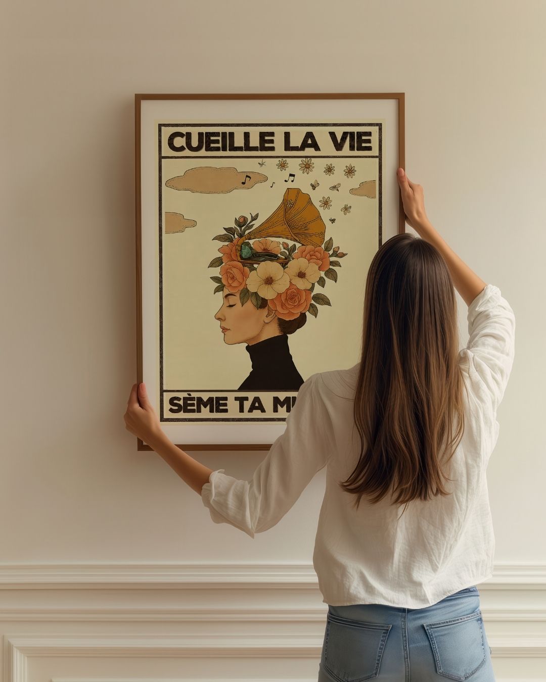 « Cueille la vie, sème ta musique — Crème & Sable » — installation de l’œuvre dans un intérieur / artwork installation in a home