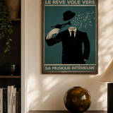 « Le rêve vole vers sa musique intérieure » — Art Print encadré, mise en situation 1