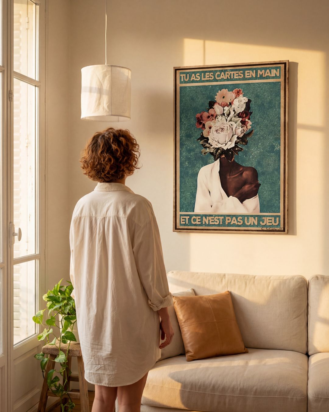 « Tu as les cartes en main et ce n'est pas un jeu » — échelle de l’œuvre dans un intérieur / artwork scale in a home