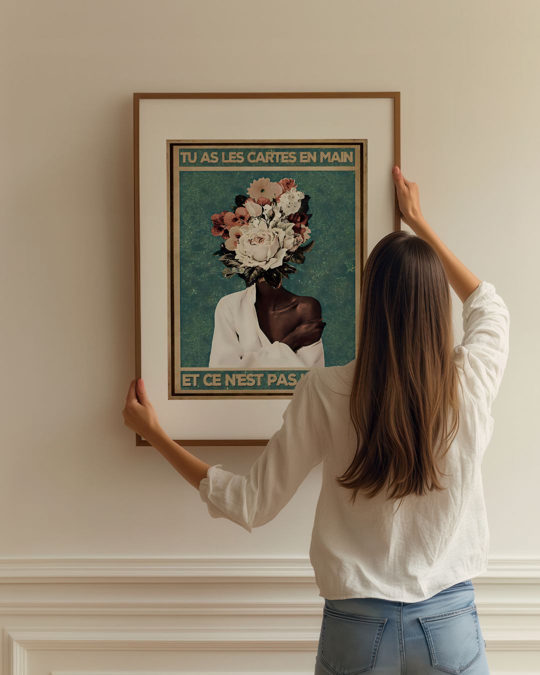 « Tu as les cartes en main et ce n'est pas un jeu » — installation de l’œuvre dans un intérieur / artwork installation in a home