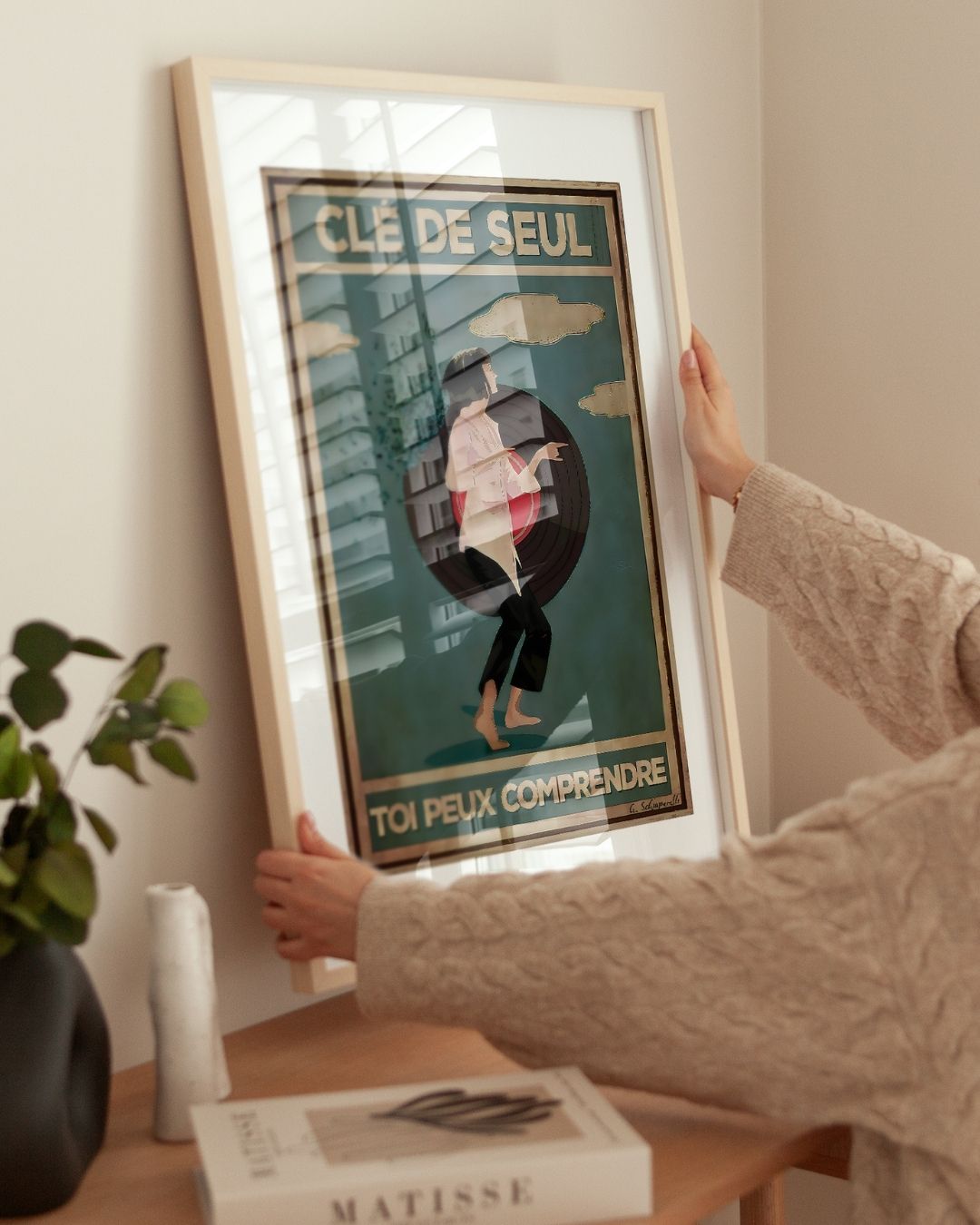 « Clé de seul toi peux comprendre » — installation de l’œuvre dans un intérieur / artwork installation in a home