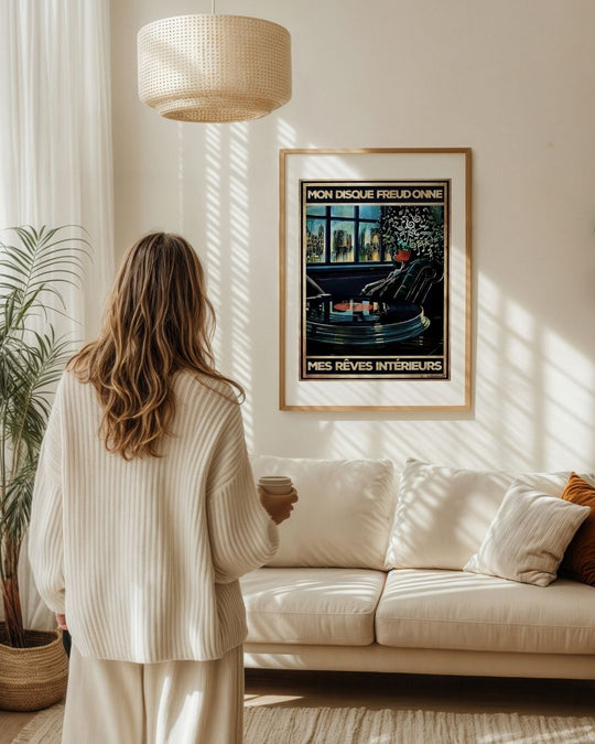 « Mon disque freud-onne mes rêves intérieurs » — échelle de l’œuvre dans un intérieur / artwork scale in a home