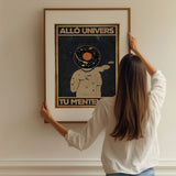 « Allô Univers, tu m'entends? » — installation de l’œuvre dans un intérieur / artwork installation in a home