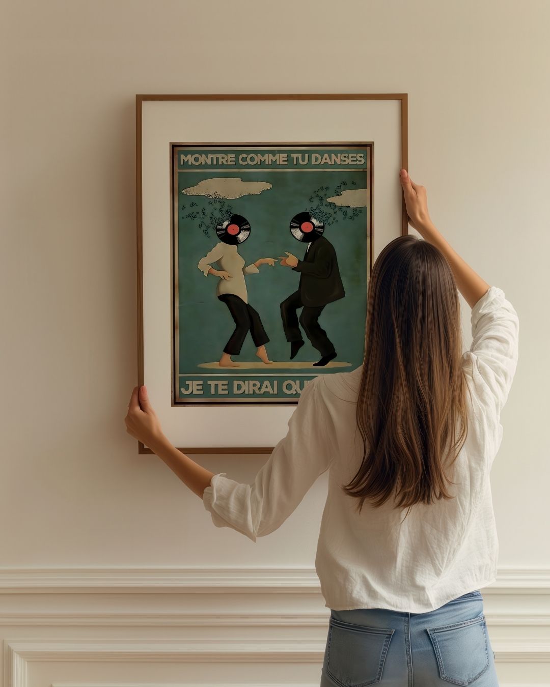 « Montre comme tu danses je te dirai qui tu es » — installation de l’œuvre dans un intérieur / artwork installation in a home
