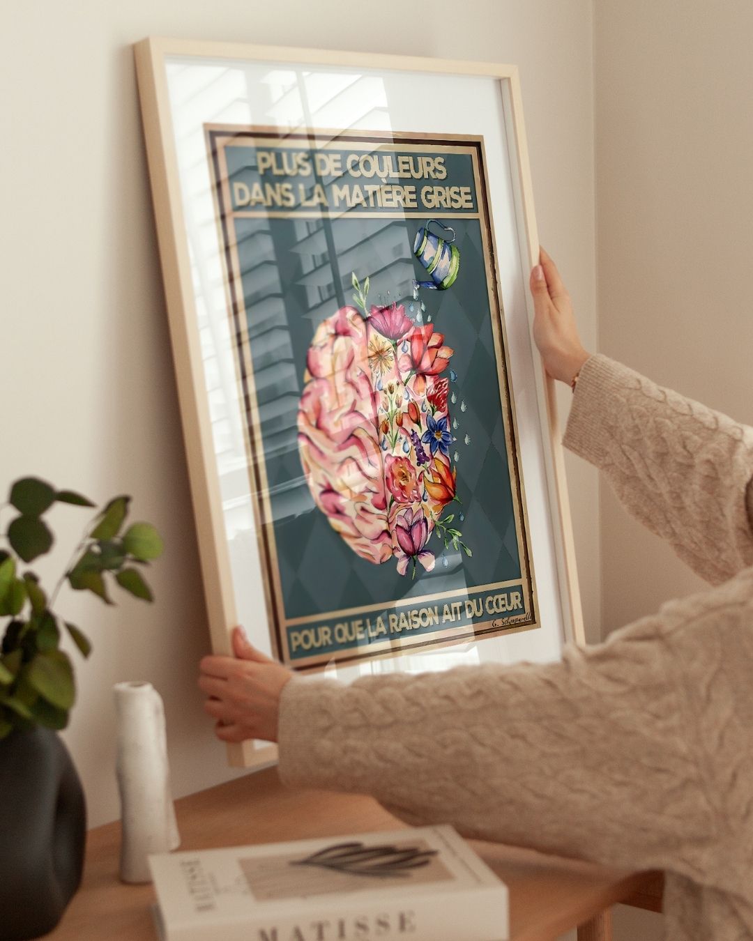 « Plus de couleurs dans la matière grise, pour que la Raison ait du cœur » — installation de l’œuvre dans un intérieur / artwork installation in a home