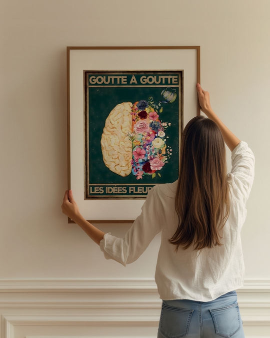« Goutte à goutte les idées fleurissent » — installation de l’œuvre dans un intérieur / artwork installation in a home