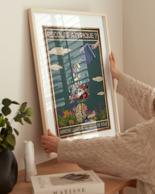 « Recolte atypique? Arrose livresse du grain de folie  » — installation de l’œuvre dans un intérieur / artwork installation in a home
