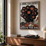 « Libère ton esprit, trouve ton âme — Atelier » — Art print encadré sous verre, mise en situation 1