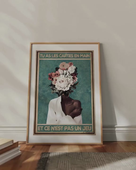 « Tu as les cartes en main et ce n'est pas un jeu » — vidéo produit / product video
